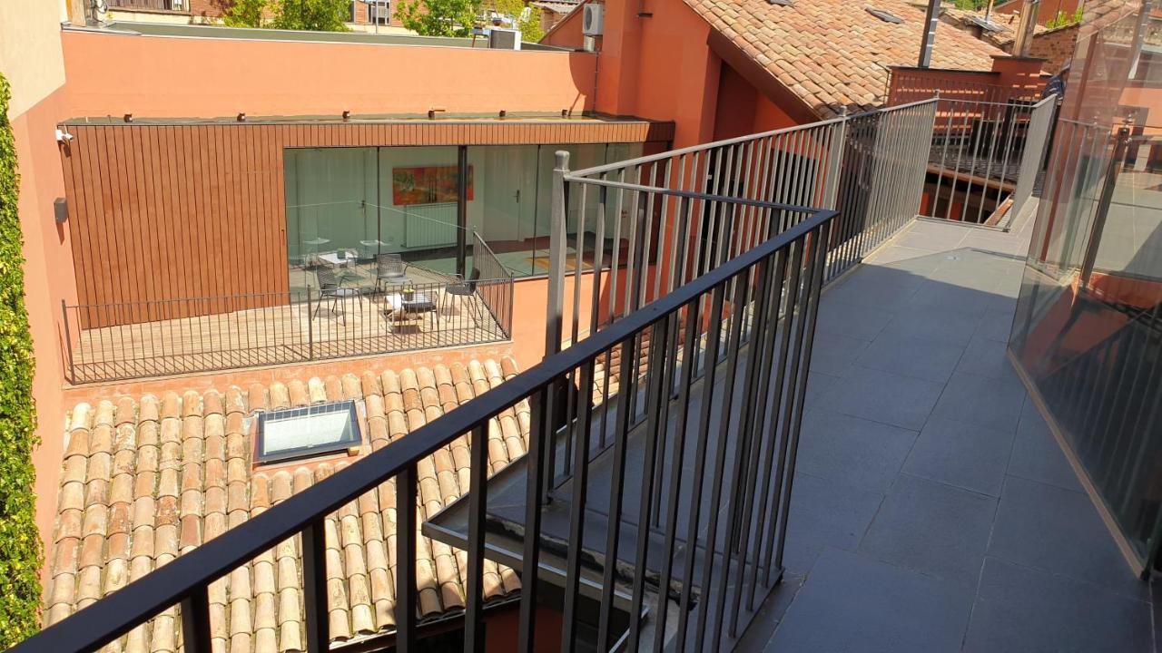 Apartaments Y Habitacions Entre Volcans Olot Exterior foto