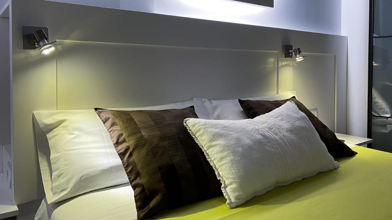 Apartaments Y Habitacions Entre Volcans Olot Exterior foto