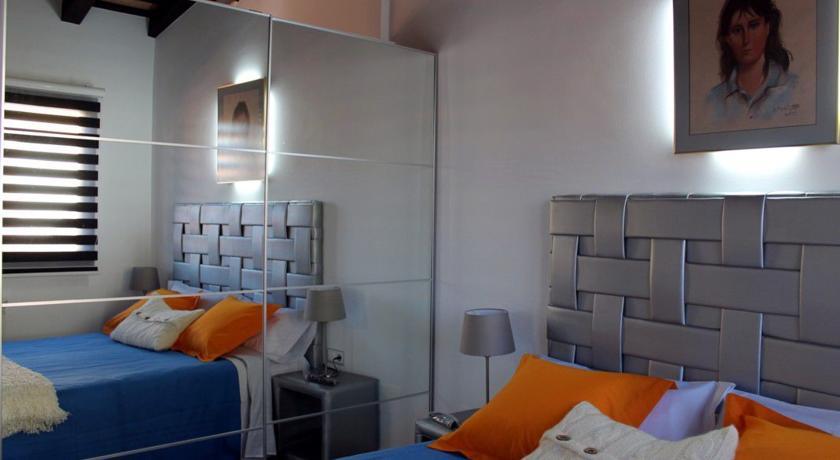 Apartaments Y Habitacions Entre Volcans Olot Cameră foto