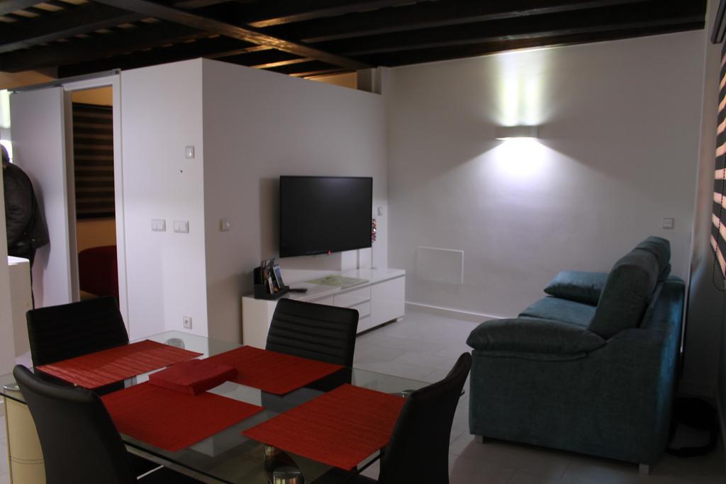 Apartaments Y Habitacions Entre Volcans Olot Cameră foto